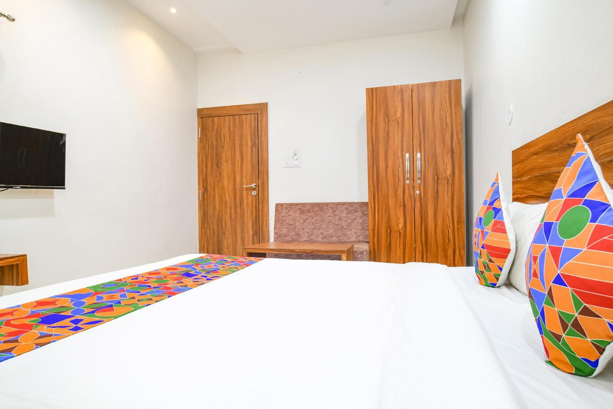Hotel O Blue Sky Indore Eksteriør bilde