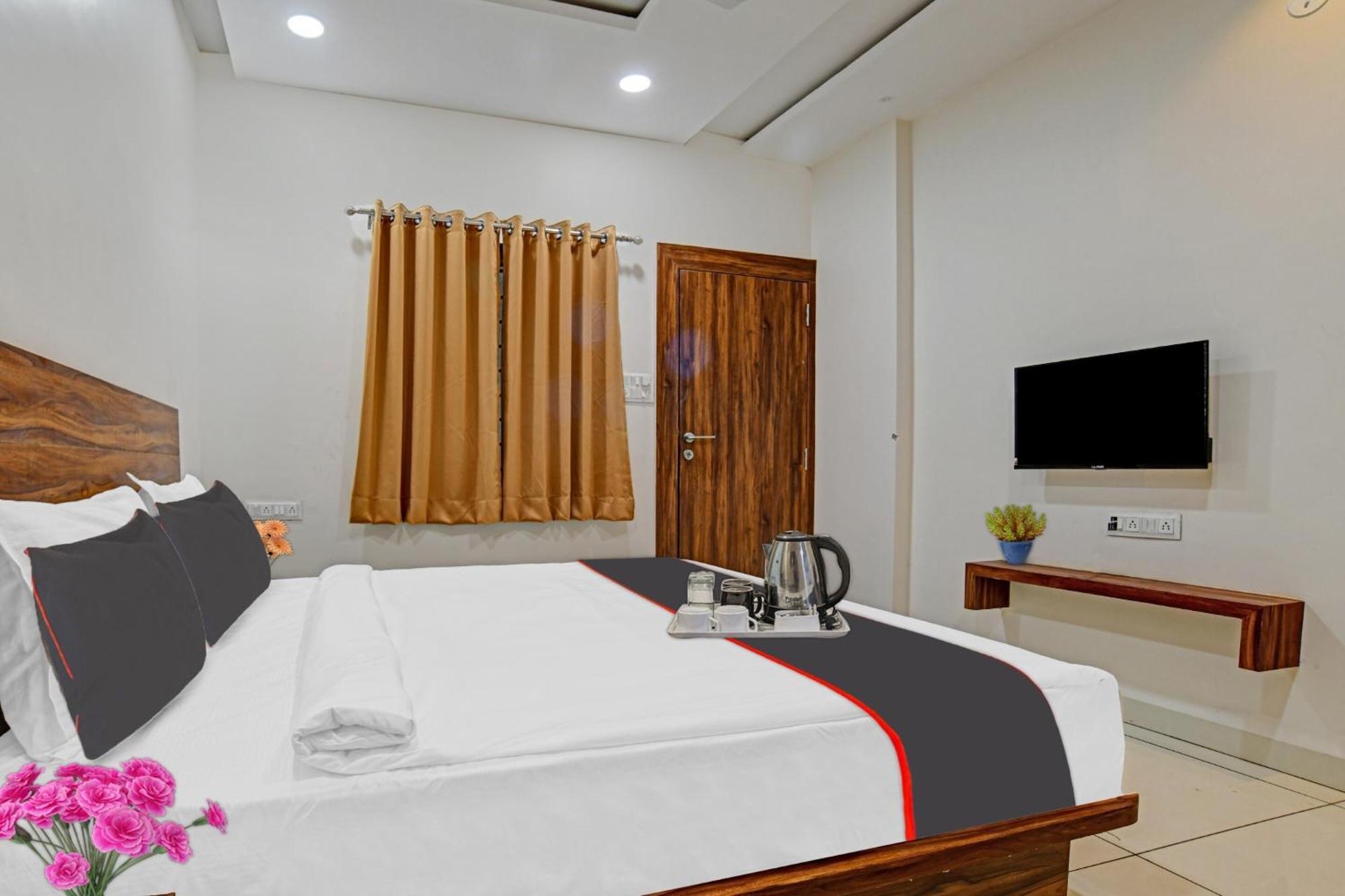 Hotel O Blue Sky Indore Eksteriør bilde