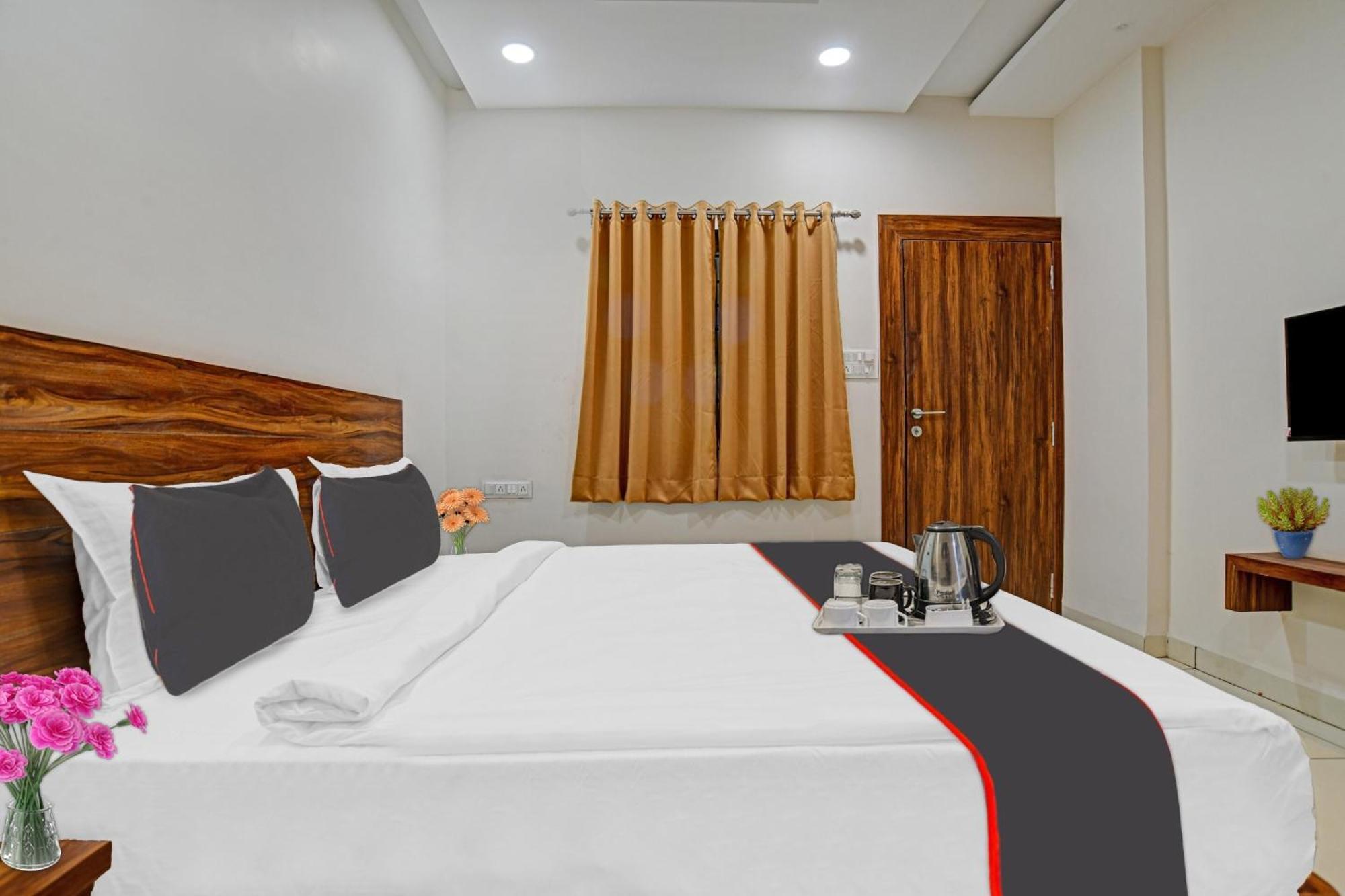 Hotel O Blue Sky Indore Eksteriør bilde