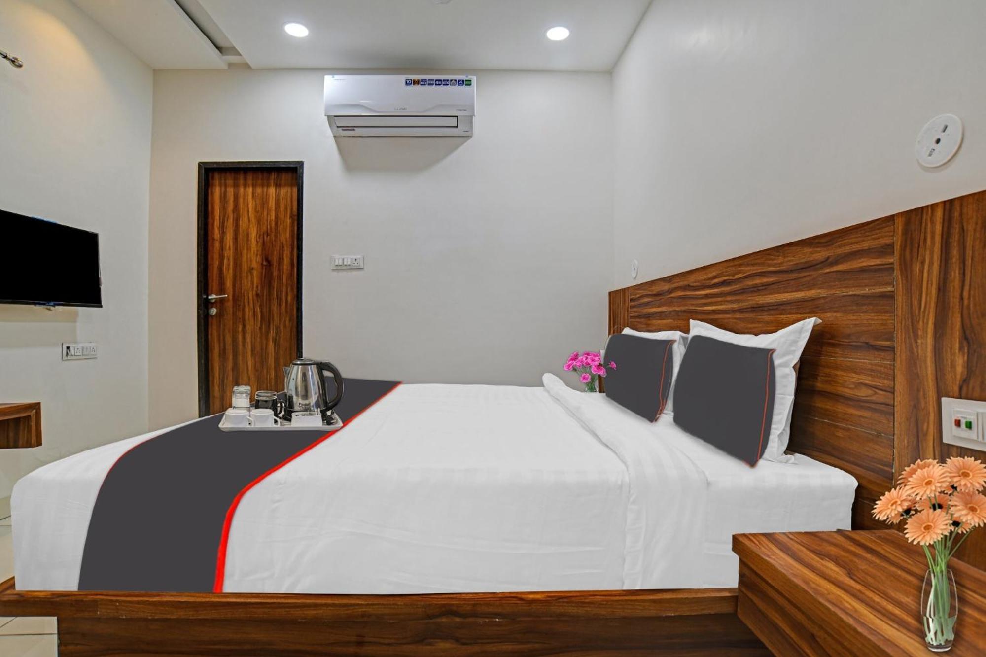 Hotel O Blue Sky Indore Eksteriør bilde